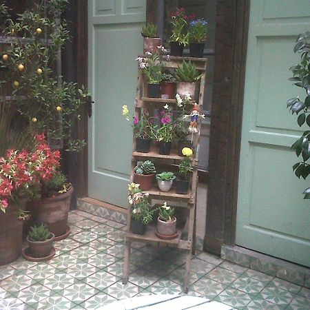לינה וארוחת בוקר סנטיאגו Patio Yungay מראה חיצוני תמונה
