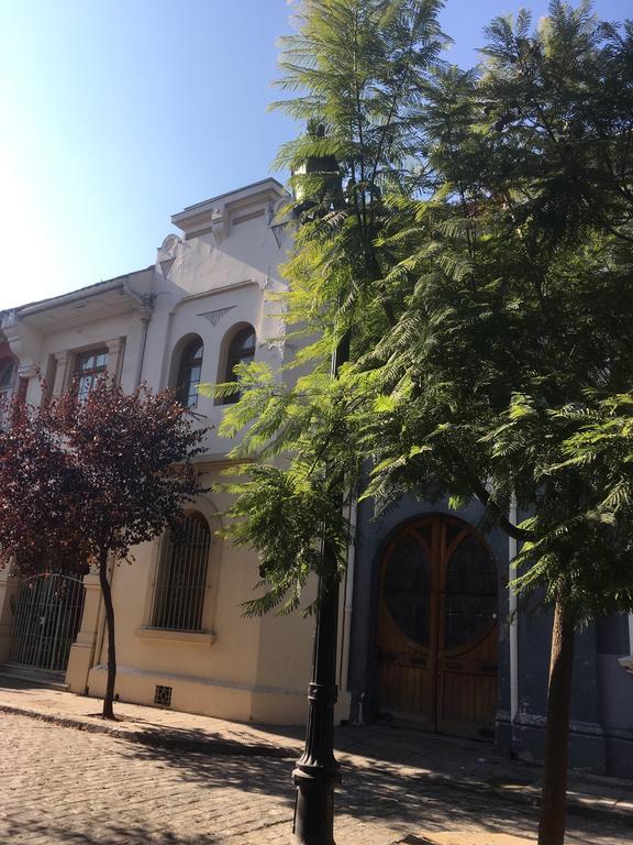 לינה וארוחת בוקר סנטיאגו Patio Yungay מראה חיצוני תמונה
